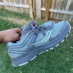 EUC Saucony Gray Mint Cohesion TR11 Trail Running Sneakers Size 7 W